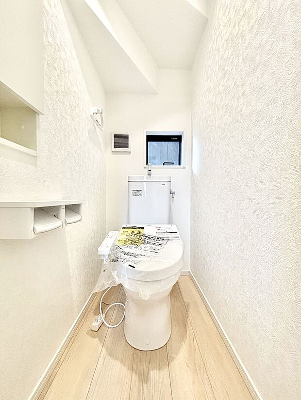 トイレは安心の2箇所！朝のバタバタも一安心です。 