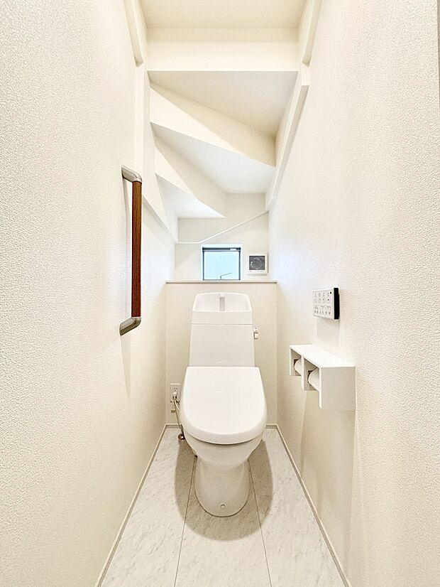 トイレは安心の2箇所!朝のバタバタも一安心です。