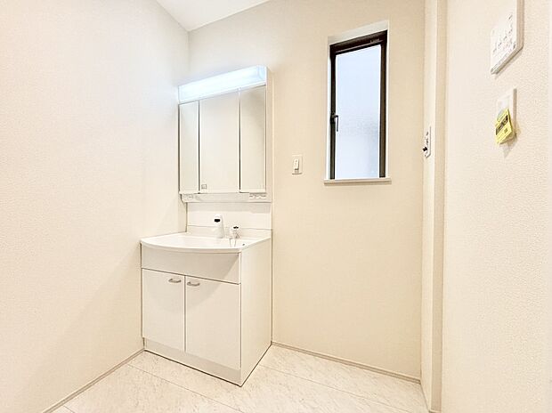 身支度もスムーズにおこなえる脱衣場