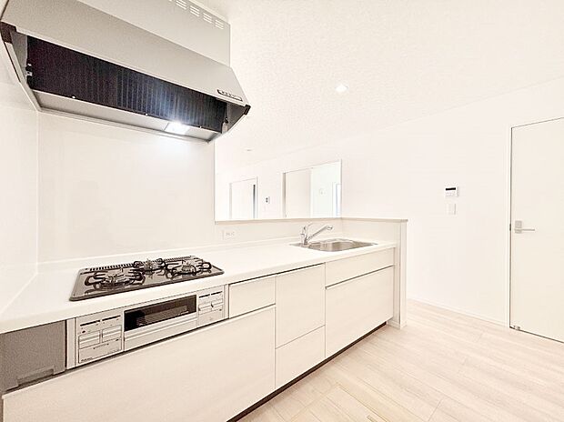 毎日使うキッチンだから、使いやすさ&お手入れのしやすさにこだわりました。