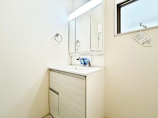 広々とゆとりのあるランドリースペース