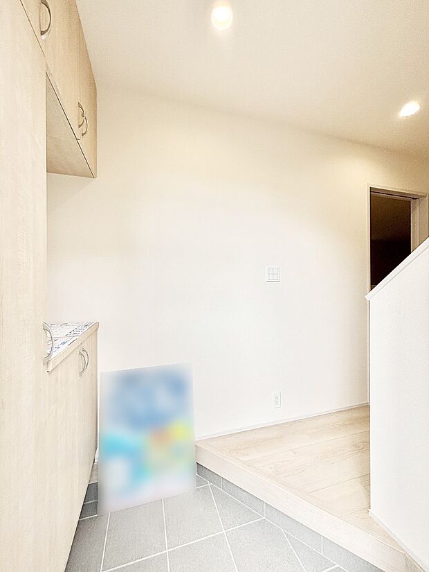 家族の帰宅やお客様をあたたかく迎える玄関