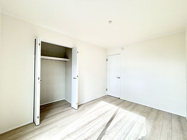 収納が充実しているので居住スペースを広々使えます