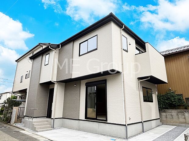 溢れる陽光でご家族の笑顔も輝く