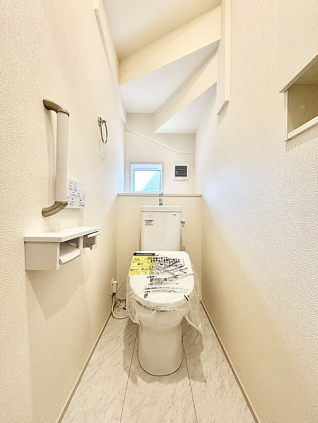 トイレは安心の2箇所!朝のバタバタも一安心です。