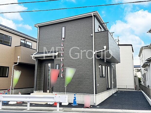 溢れる陽光でご家族の笑顔も輝く