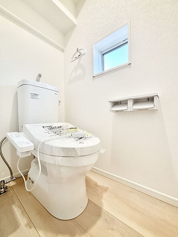 トイレは安心の2箇所!朝のバタバタも一安心です。