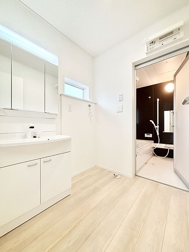 身支度もスムーズにおこなえる脱衣場