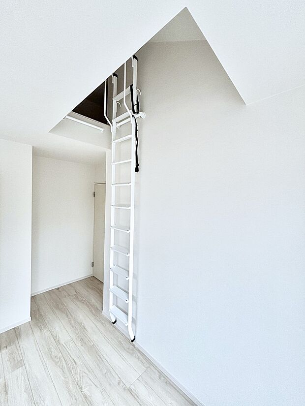 ロフト部分は収納や寝室扱いにするなど、アイデア次第で快適空間に大変身! お子様の秘密基地にも!?