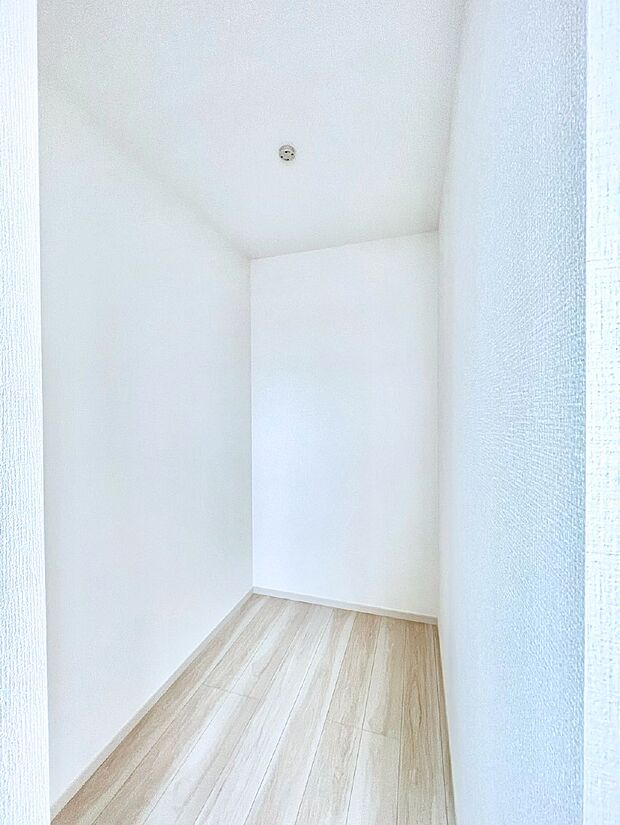 毎日の服選びが楽しくなるウォークインクローゼット 
