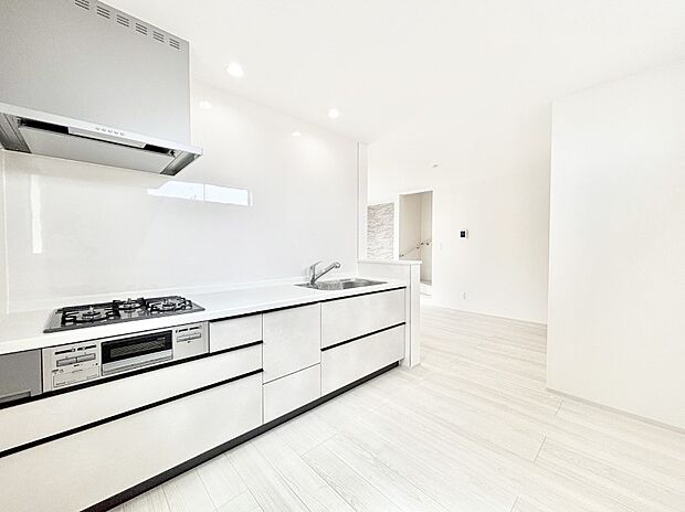 毎日使うキッチンだから、使いやすさ＆お手入れのしやすさにこだわりました。 