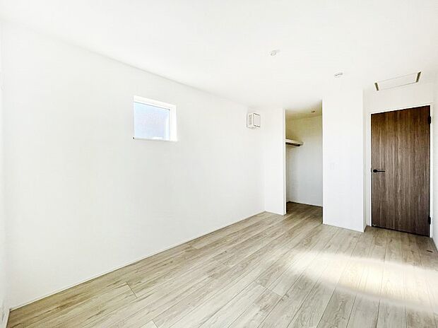 ナチュラルなフローリングはどんなインテリアにもマッチ。  