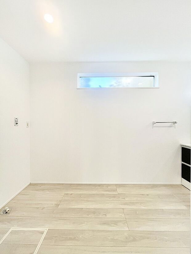 広々とゆとりのあるランドリースペース。  