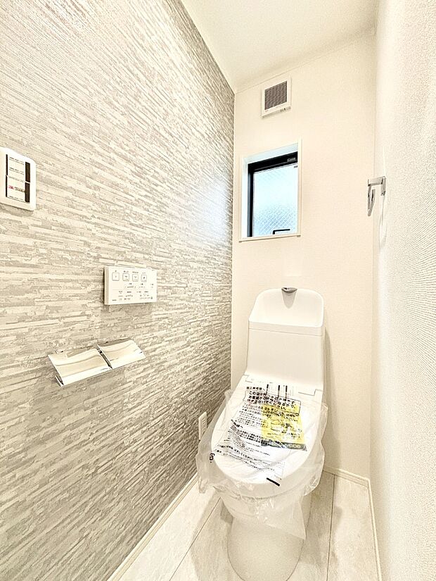 トイレは安心の2箇所!朝のバタバタも一安心です。