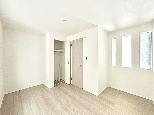 収納が充実しているので居住スペースを広々使えます