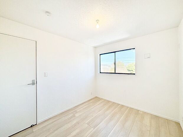 ナチュラルなフローリングはどんなインテリアにもマッチ。