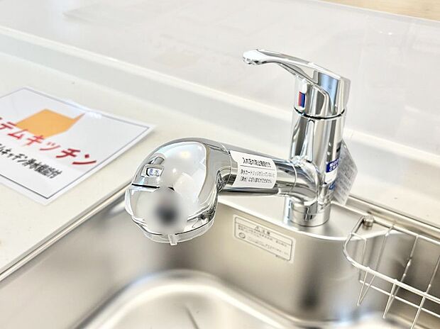 いつでも清潔なおいしいお水を。一つの水栓で水道水と浄水を使い分け。