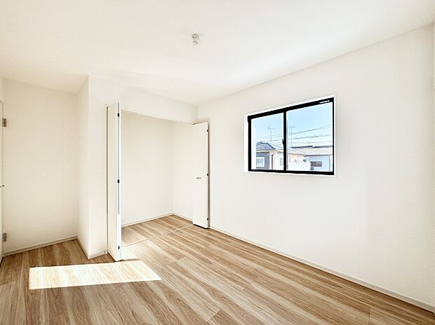 子供部屋にもおすすめな収納スペースたっぷりの居室