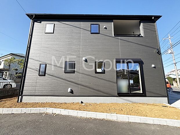 溢れる陽光でご家族の笑顔も輝く