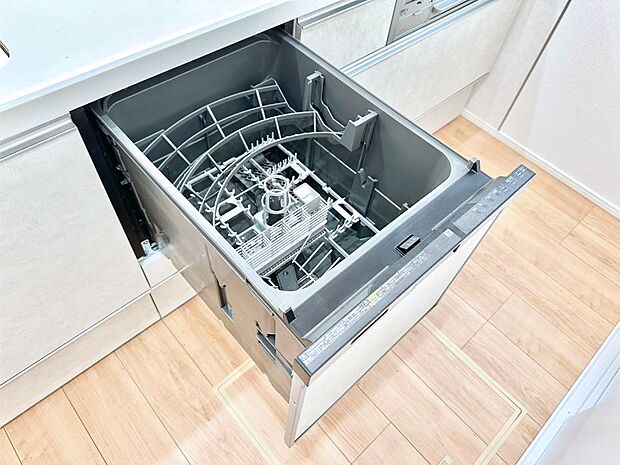 面倒なお片づけは食洗機にお任せ!家事の負担が減って、時間にも気持ちにもゆとりができます。