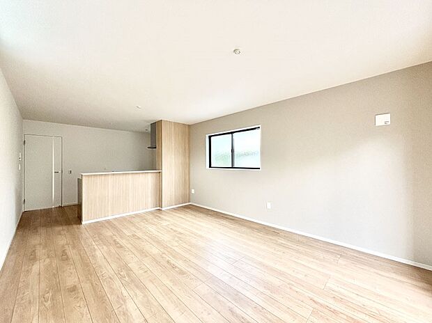 住む方の個性が引き出される、インテリアを考えるのが楽しみなリビングです！ 