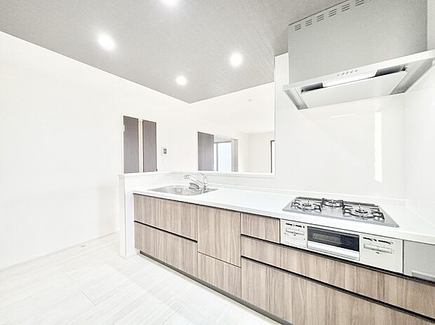 毎日使うキッチンだから、使いやすさ＆お手入れのしやすさにこだわりました。 