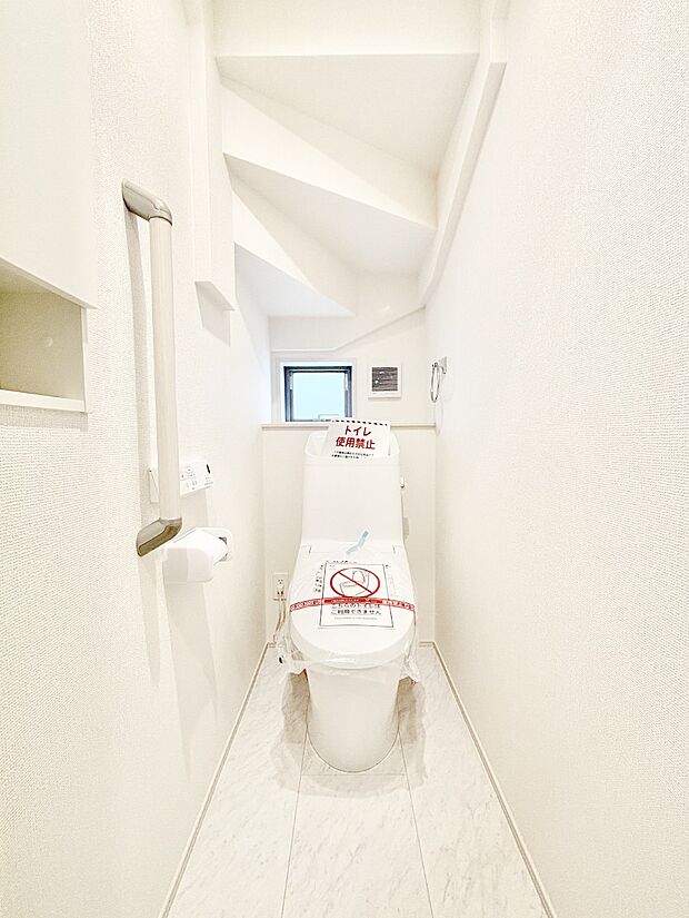 トイレは安心の2箇所！朝のバタバタも一安心です。 