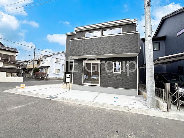 溢れる陽光でご家族の笑顔も輝く