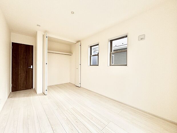 収納が充実しているので居住スペースを広々使えます