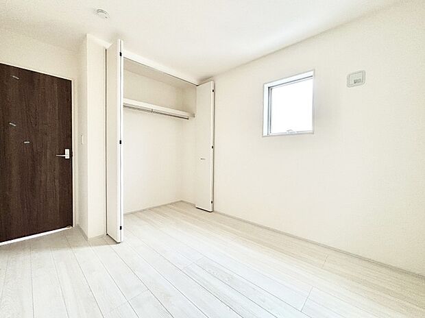 爽やかな日差しがお部屋全体を優しく包み込んでくれます