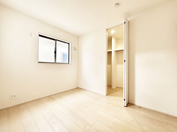 WIC付きのお部屋で充実したプライベート時間を過ごせます。