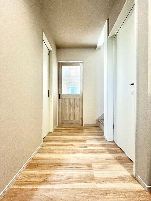 家族の帰宅やお客様をあたたかく迎える玄関  