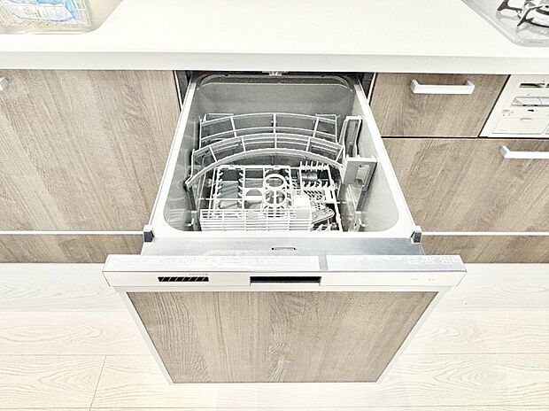 面倒なお片づけは食洗機にお任せ!家事の負担が減って、時間にも気持ちにもゆとりができます。