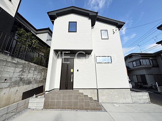 溢れる陽光でご家族の笑顔も輝く