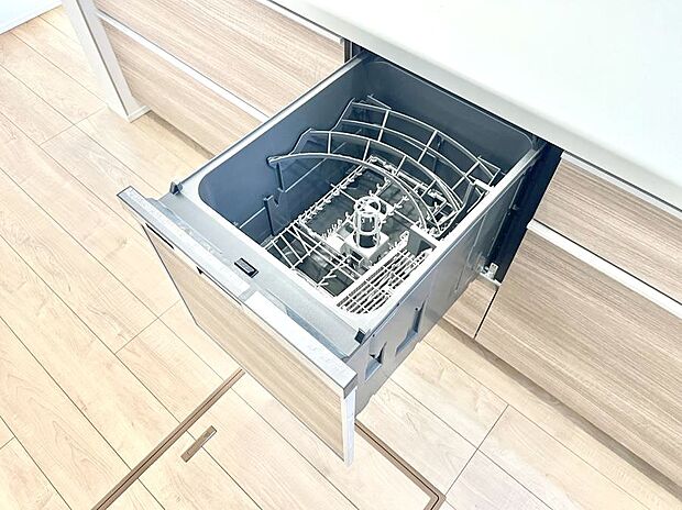 面倒なお片づけは食洗機にお任せ!家事の負担が減って、時間にも気持ちにもゆとりができます。