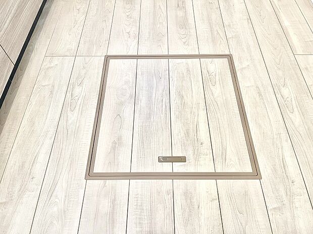 床下収納付き!日用品・非常用品の収納にも大活躍。