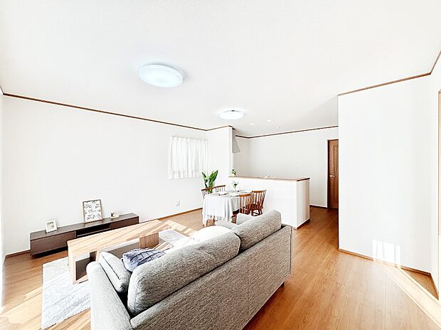 ご家族が自然と集まり、賑やかな笑い声で包まれる憩いの空間になりそうですね！