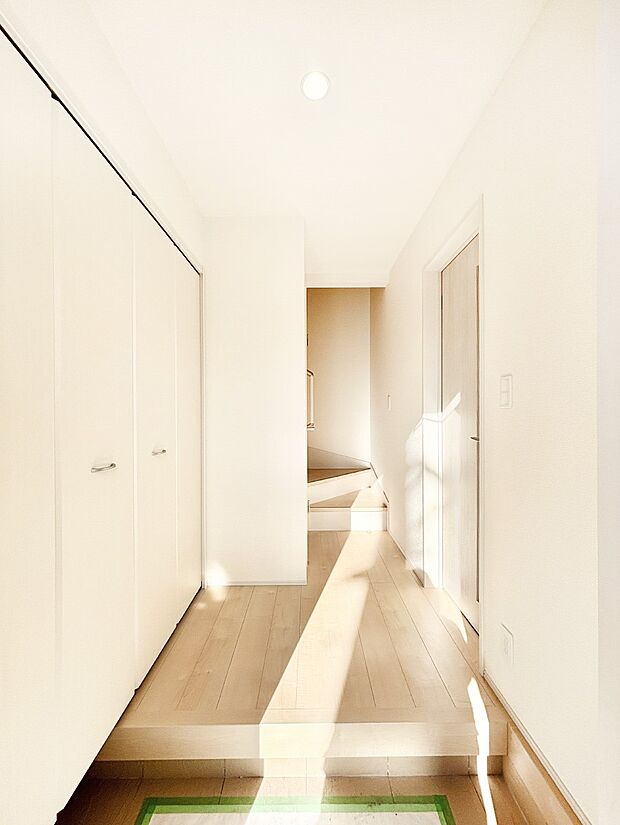 いつもきれいにしておきたい玄関ですね。