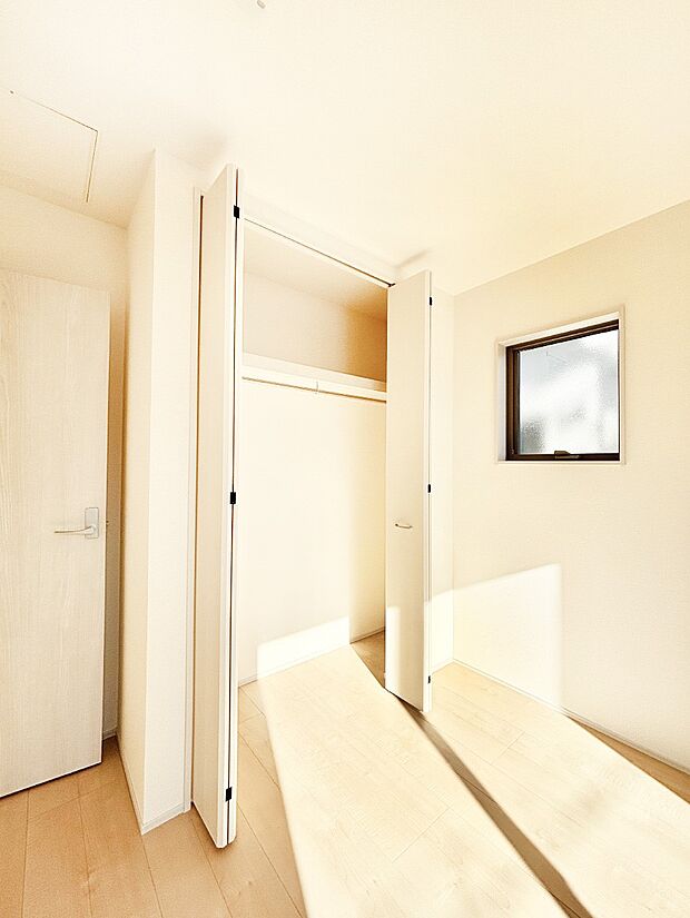 たっぷりの収納スペースで快適に暮らせそう