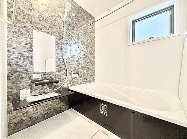 落ち着いた雰囲気でゆっくりお寛ぎいただけるバスルーム