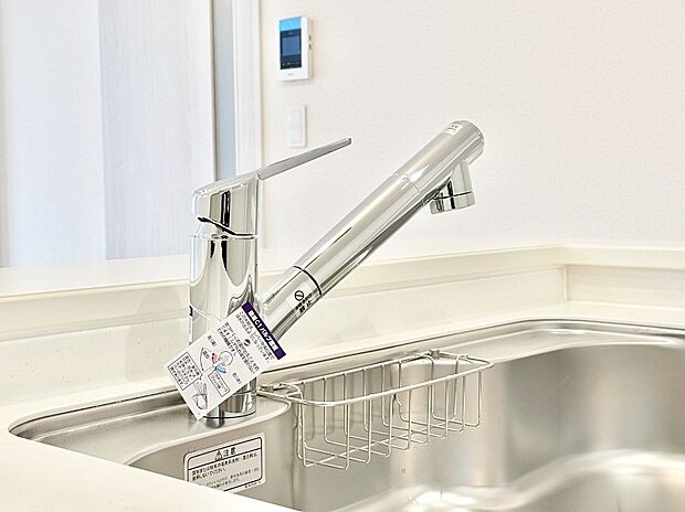 浄水器一体型のキッチンで洗い物用・料理用と切り替え簡単!