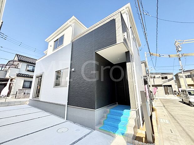 たっぷりの陽光と開放感に包まれる明るい住まい  