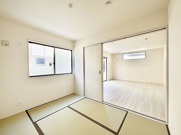 柔らかい畳の空間は、お子様の遊び場や来客時のおもてなしの場所として重宝します。