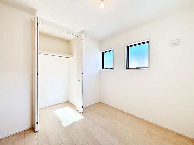 子供部屋にもおすすめな収納スペースたっぷりの居室