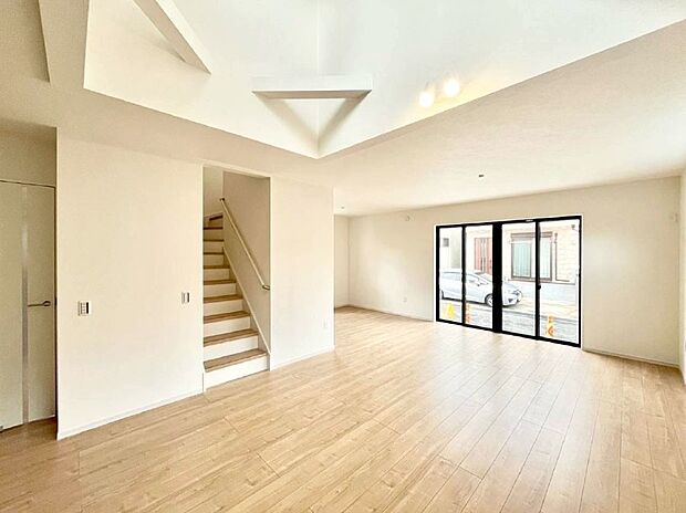 リビング階段が家族の笑顔と会話をつないでくれます  