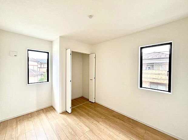 子供部屋にもおすすめな収納スペースたっぷりの居室