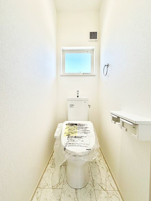 トイレは温水洗浄機能付き