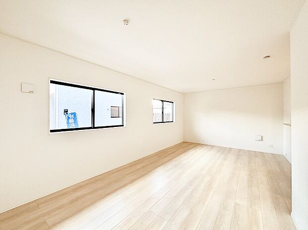 家族の笑顔が自然と生まれてくる、そんな雰囲気のダイニングに仕上がっています