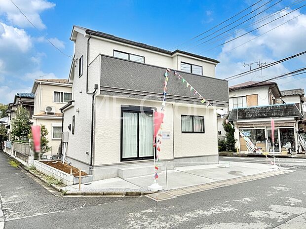 たっぷりの陽光と心地よい風が舞い込む住まい 