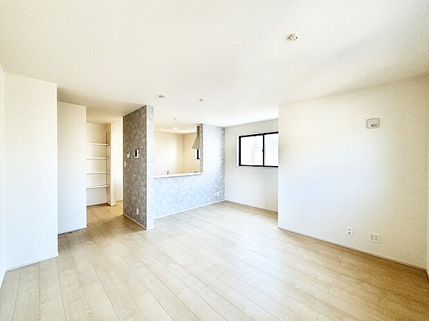 住む方の個性が引き出される、インテリアを考えるのが楽しみなリビングです！ 